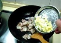蚝油蘑菇肉片的做法 步骤10