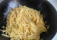 酱炒土豆丝的做法 步骤5
