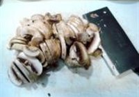 蚝油蘑菇肉片的做法 步骤2