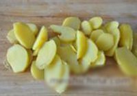 土豆大葱三文鱼馅饼的做法 步骤5