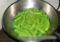 荷兰豆炒牛肉的做法 步骤5