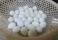 鹌鹑蛋烧鸡脚的做法 步骤3