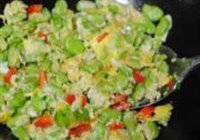 蚕豆炒鸡蛋的做法 步骤8
