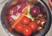 番茄羊肉盅的做法 步骤1