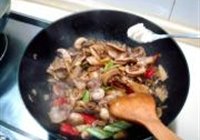 蚝油蘑菇肉片的做法 步骤16