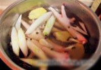 香辣凤爪的做法 步骤2
