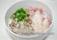鲜虾蛋饺汤的做法 步骤2