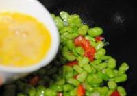 蚕豆炒鸡蛋的做法 步骤6
