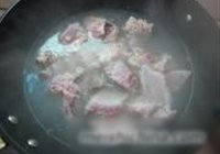 红枣桂圆烧排骨的做法 步骤1
