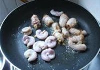 米椒酿竹肠的做法 步骤5