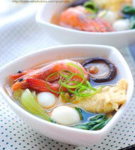 鲜虾蛋饺汤