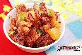 鸡架炖土豆