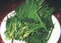 韭菜烧蚝的做法 步骤2
