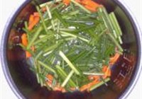 韭菜花素炒白带鱼的做法 步骤4