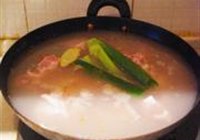 番茄排骨炖莲藕的做法 步骤4