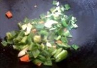 蔬菜炒饅頭的做法 步骤5