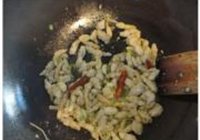 杭椒炒青豆丹的做法 步骤5