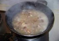 茶树菇焖鸭的做法 步骤5