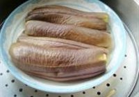 剁椒蒸茄子的做法 步骤3