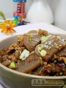 剁椒肉末煮魔芋