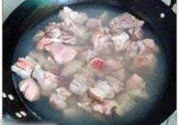 红烧猪蹄的做法 步骤2