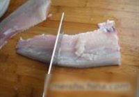 香菜鱼丸汤的做法 步骤2