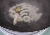 辣爆鲨鱼肠的做法 步骤4