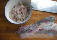 香菜鱼丸汤的做法 步骤3
