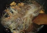 猪肉炖粉丝的做法 步骤10