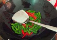 辣炒鸡杂的做法 步骤6