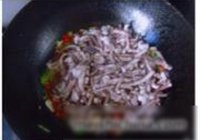辣炒鱿鱼须的做法 步骤6