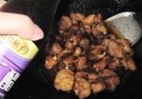 糖醋排骨的做法 步骤6