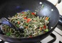牛筋豆角炒肉丝的做法 步骤11