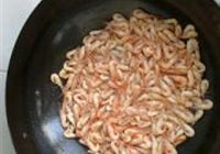 韭菜炒河虾的做法 步骤7