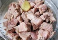 糖醋排骨的做法 步骤2