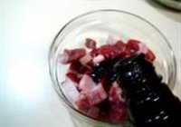 生炒黑椒牛仔骨的做法 步骤4
