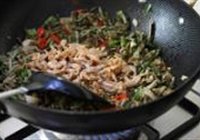 牛筋豆角炒肉丝的做法 步骤13