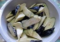 草鱼烧茄子的做法 步骤3