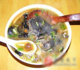 煲高丽参当归乌鸡汤