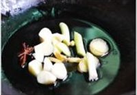 红烧鸡翅的做法 步骤4