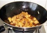 茶树菇栗子鸡的做法 步骤8