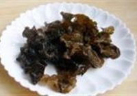 冬莴笋炒木耳的做法 步骤2