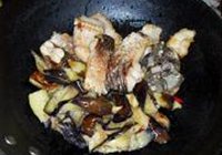 草鱼烧茄子的做法 步骤8