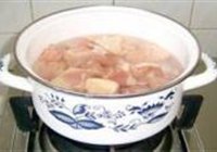 茶树菇栗子鸡的做法 步骤5