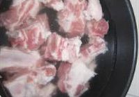 胡萝卜花生炖排骨的做法 步骤4