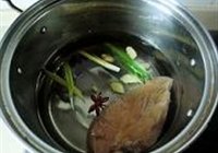 油泼辣子拌鸡丝的做法 步骤2