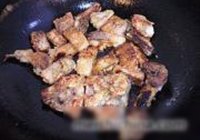大蒜炆鱼的做法 步骤7