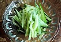 油泼辣子拌鸡丝的做法 步骤3