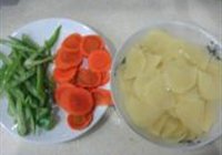 三蔬炒牛肉的做法 步骤3