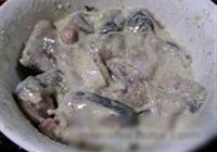 大蒜炆鱼的做法 步骤5